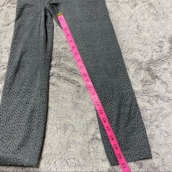 Lululemon Crop Leggings - Picture 6 of 6